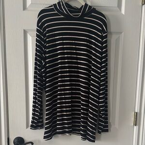 Ava & Viv Monochrome Striped Top